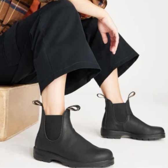 Blundstone Men's Black Leather Boots - Picture 5 of 13